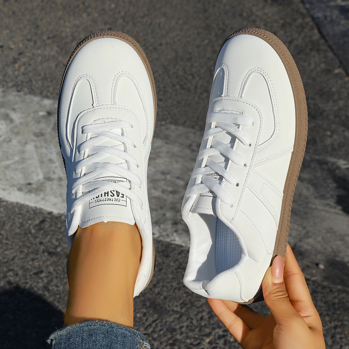 Damen Sneakers im sportlichen Retro-Stil mit rutschfester Sohle