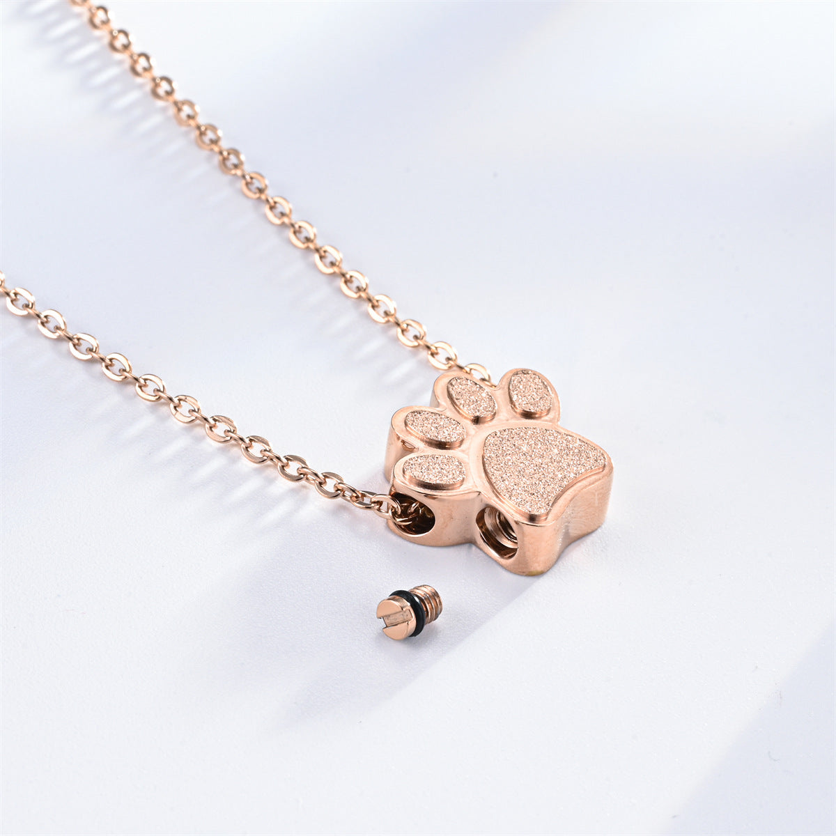 Damen Halskette mit Pfotenanhänger aus hochwertigem Metall Shop Nory