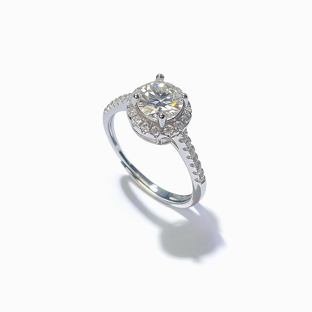Damen Verlobungsring mit detailliertem Zirkonia-Anhänger und feinem Band Shop Nory
