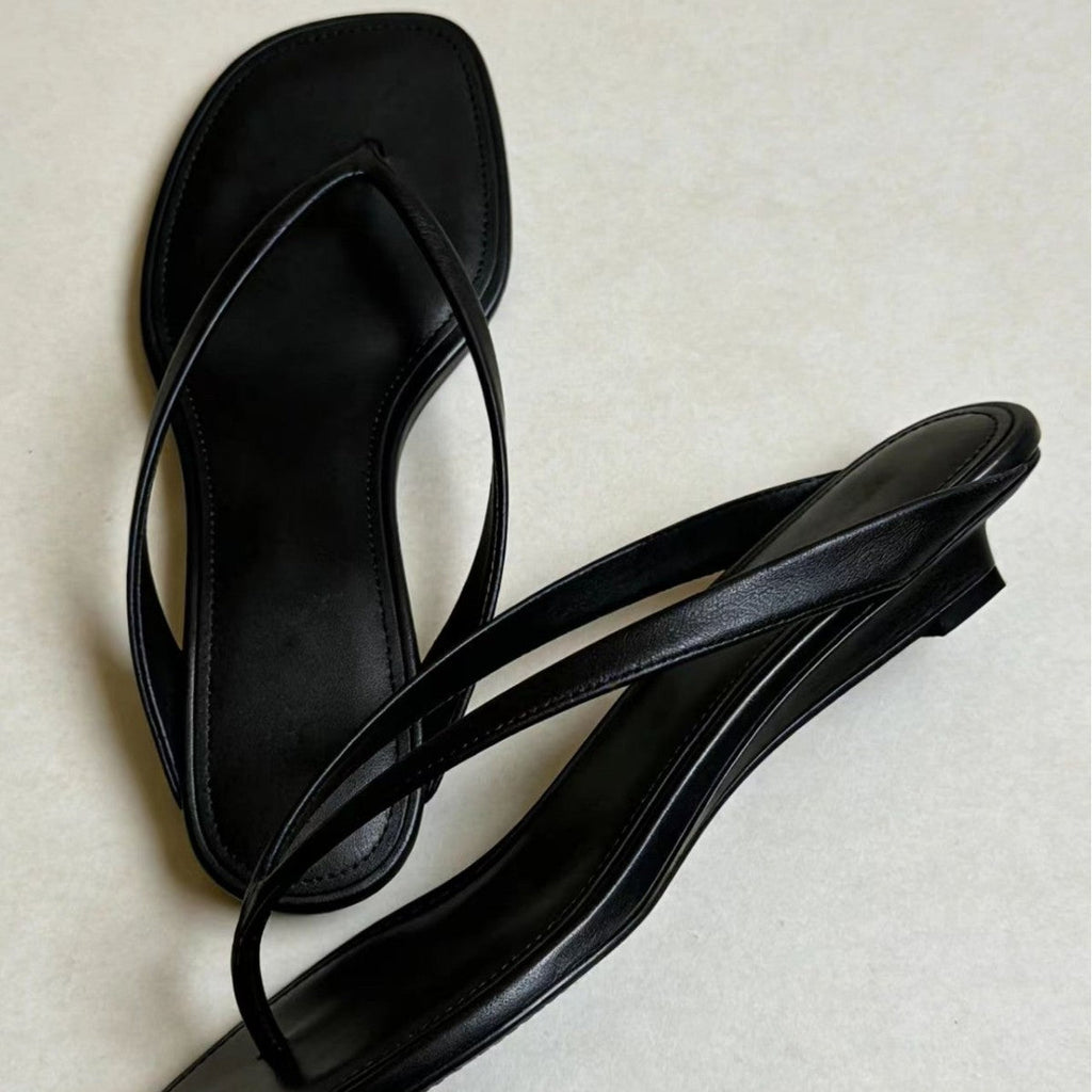 Damen elegante Zehentrenner-Sandalen mit minimalistischem Riemendesign