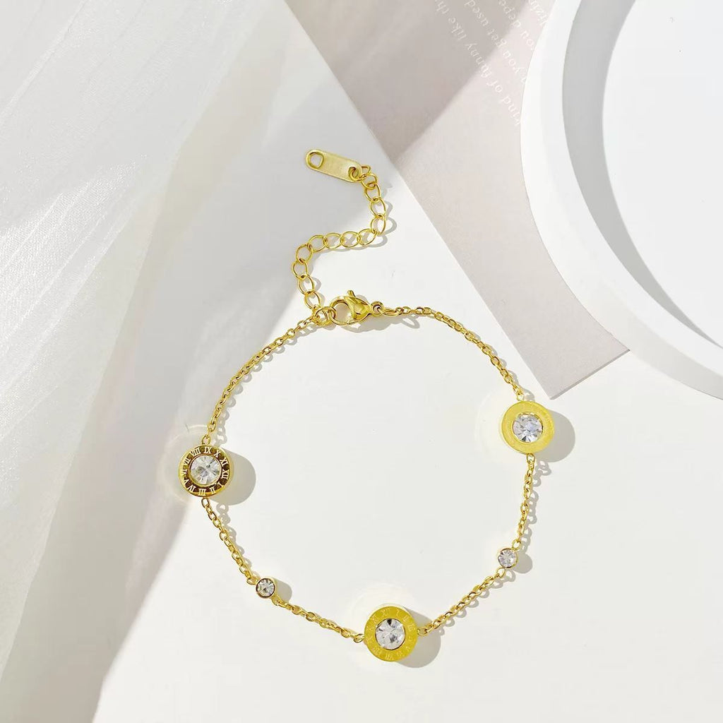 Damen zarte goldene Kettenarmband mit Kristallakzenten Shop Nory