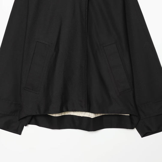 Damen Kurze wasserabweisende Kapuzenjacke mit Druckknopfleiste und aufgesetzten Taschen Shop Nory