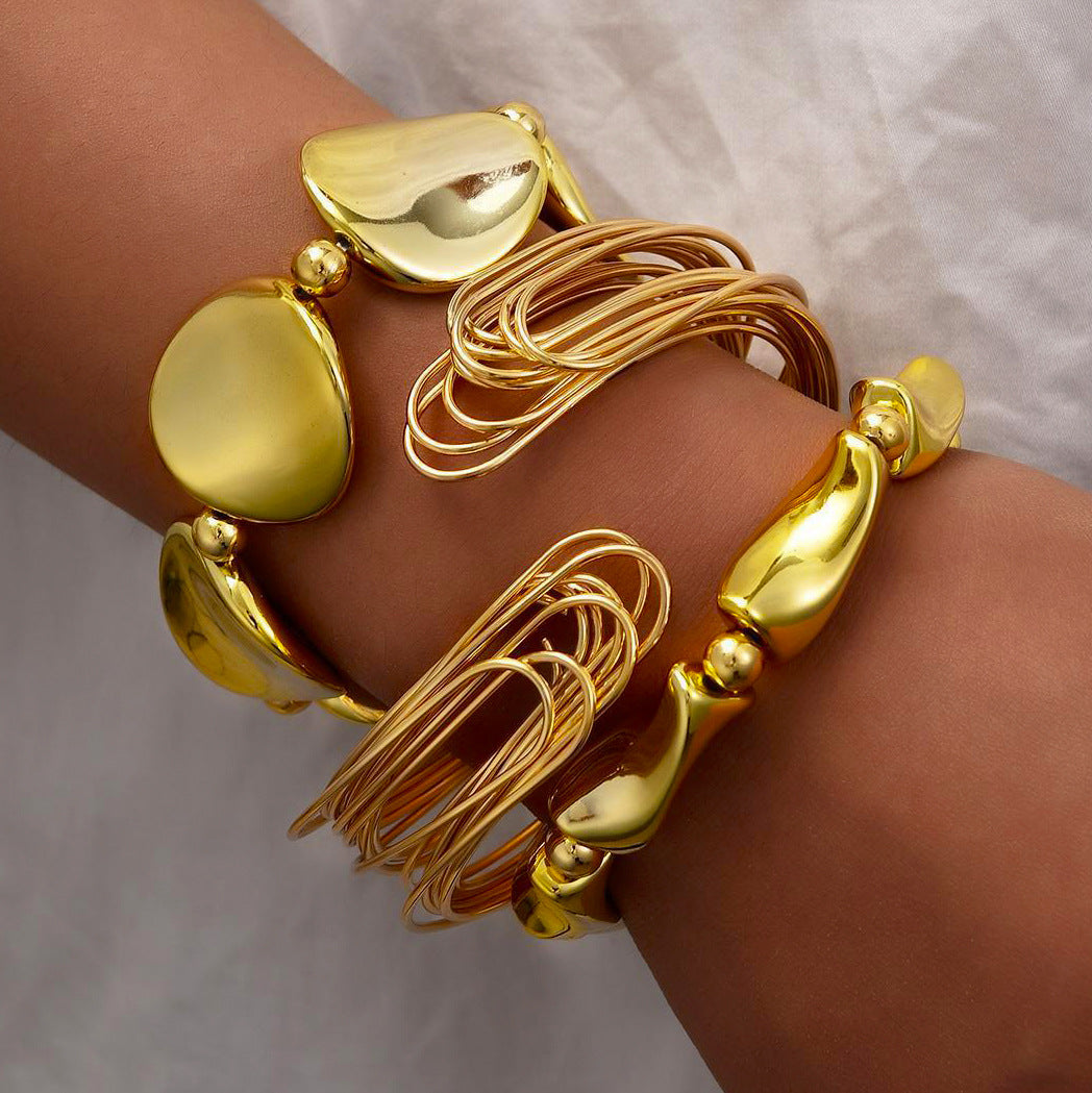 Damen Armreif-Set mit fließenden und modernen Designs Shop Nory