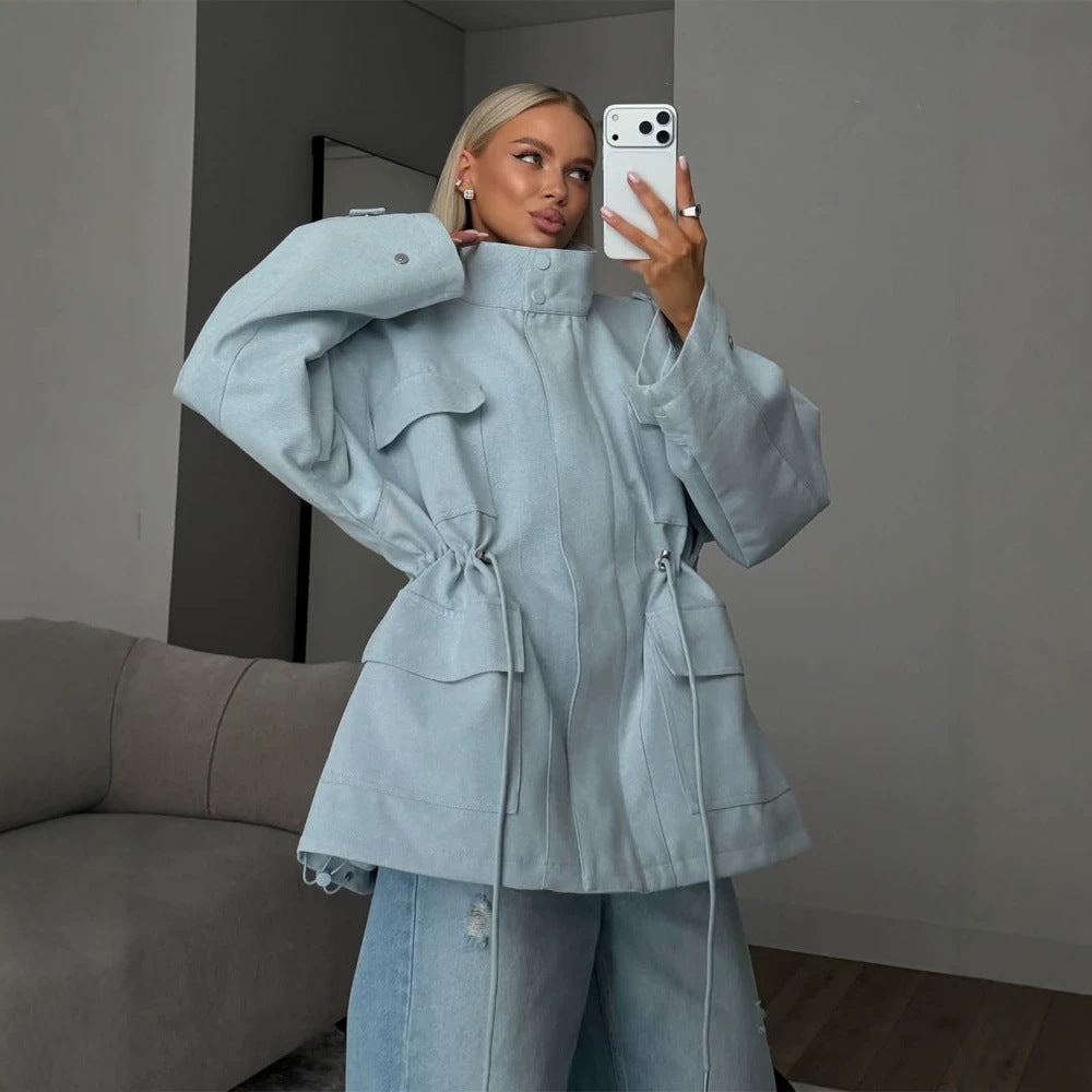 Damen Oversize Utility-Jacke mit Tunnelzugtaillierung, hohem Stehkragen und Pattentaschen Shop Nory
