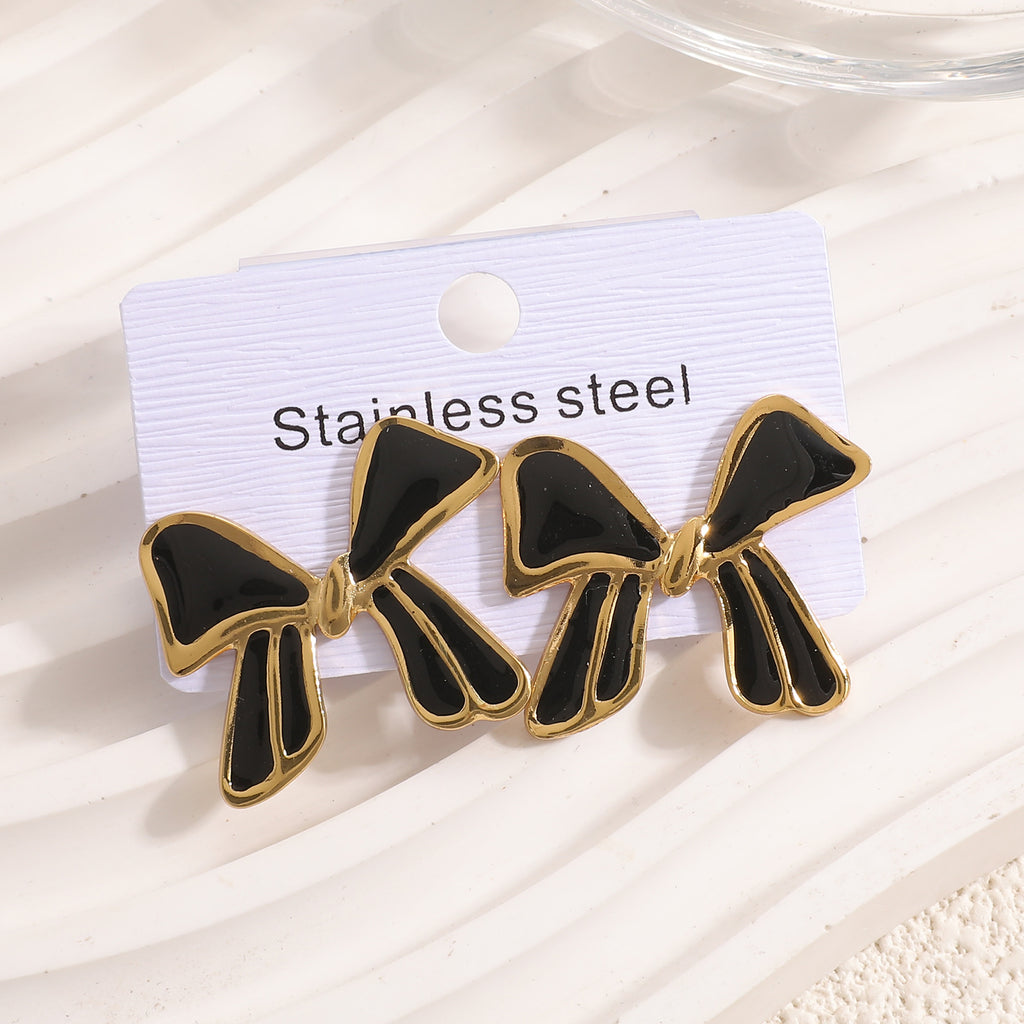 Damen Ohrstecker im eleganten Kleeblatt-Design Shop Nory