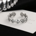 Damen Ring im modernen, geschwungenen Design mit filigranen Details Shop Nory