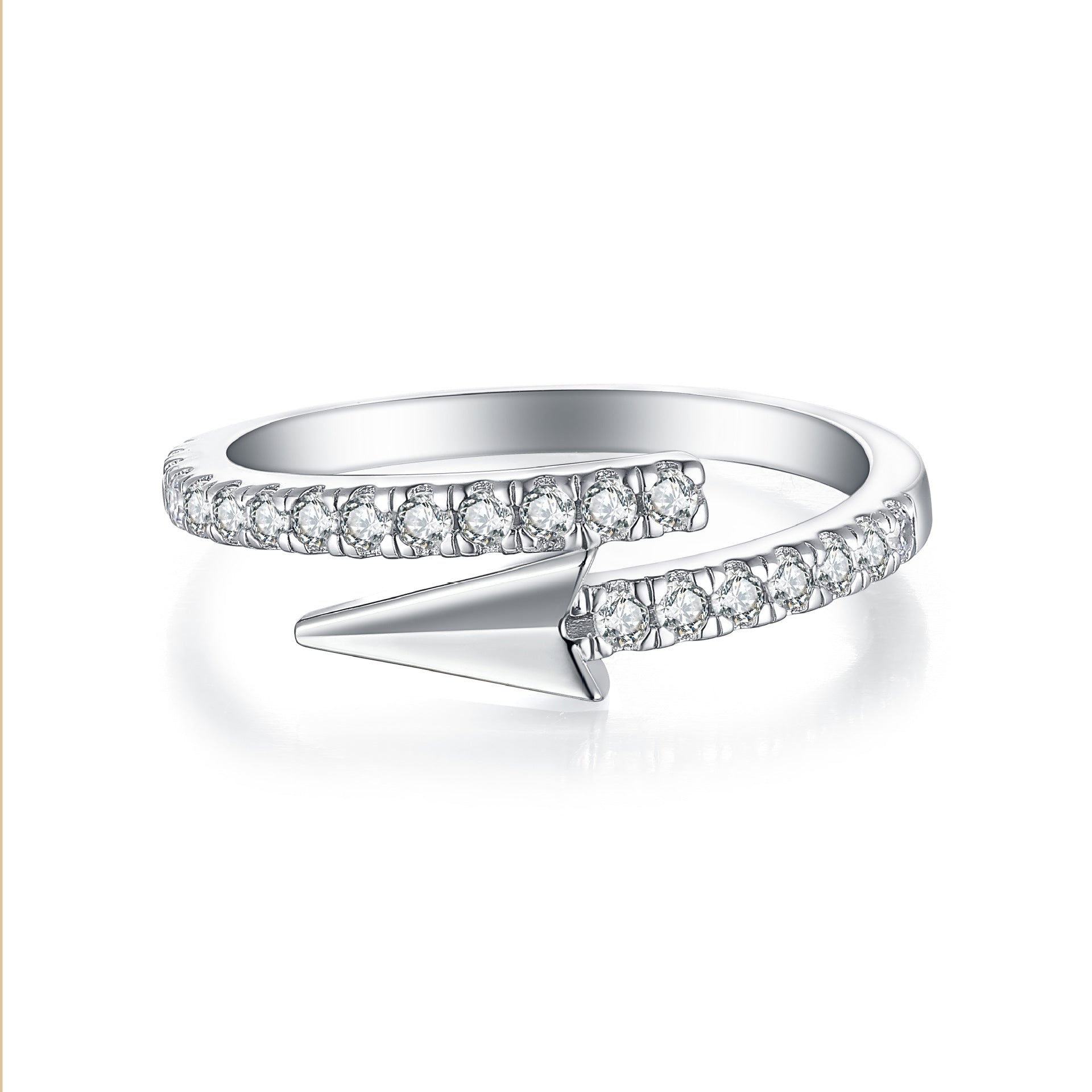 Damen Designer-Ring mit modernem Pfeilmotiv und funkelndem Zirkonia-Besatz Shop Nory