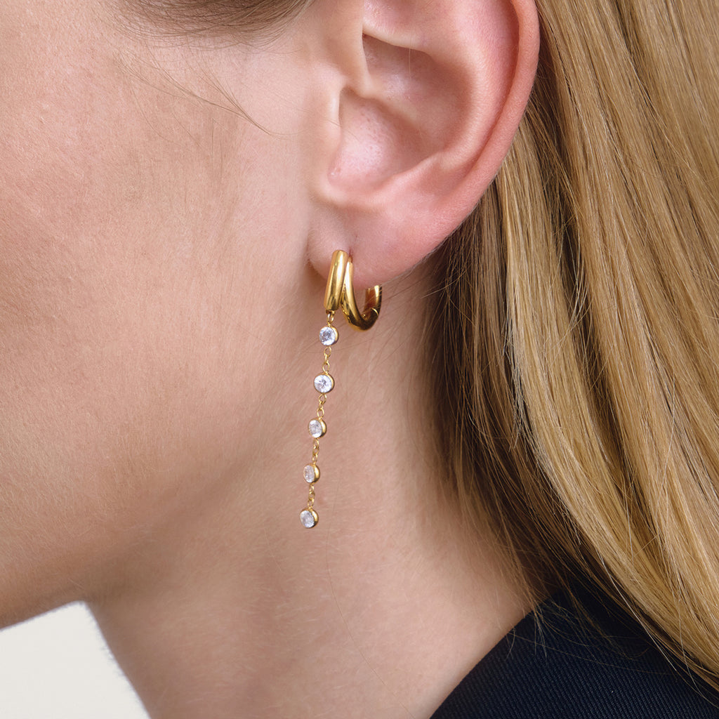 Damen Ohrhänger mit funkelnden Zirkonia und modernem Edelstahl-Design Shop Nory