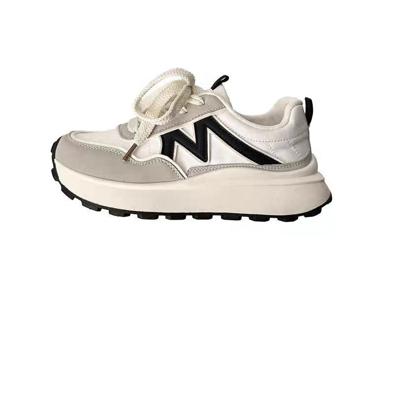 Damen Plateau-Chunky-Sneaker mit skulpturierter EVA-Sohle, Trail‑Profil und gepolstertem Komfortkragen Shop Nory