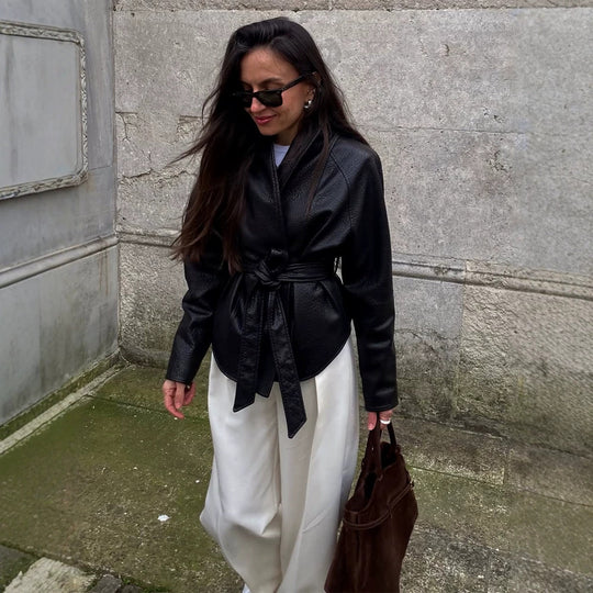 Damen Taillierter Wickel-Blouson aus strukturierter Lederoptik mit Bindegürtel Shop Nory