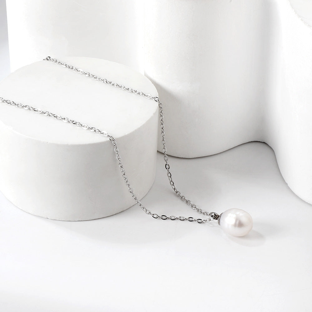 Damen Halskette mit hochwertigem Perlenanhänger aus vergoldetem Edelstahl Shop Nory