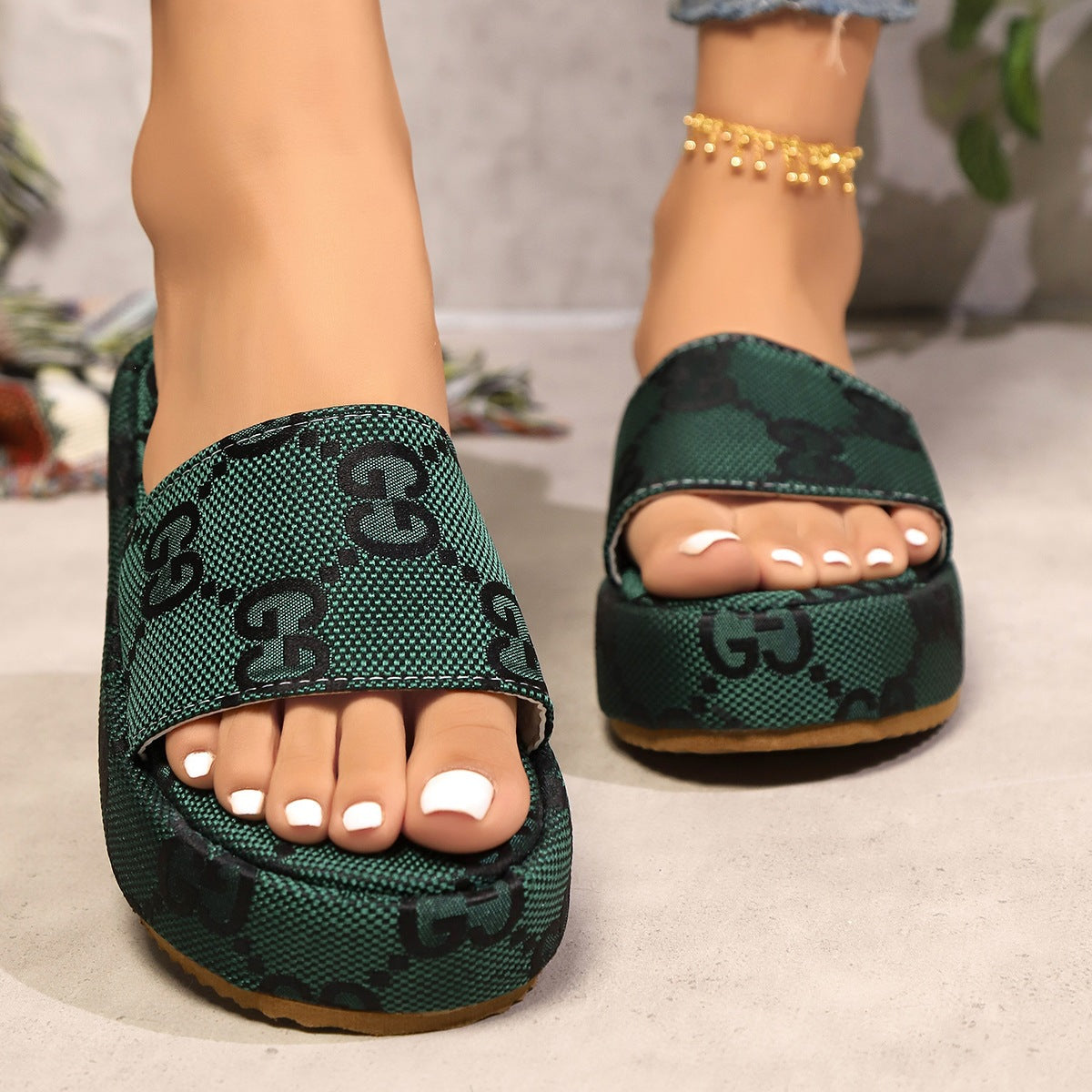 Damen Modische Flip-Flop Pantoletten mit Komfort-Ausschnitt
