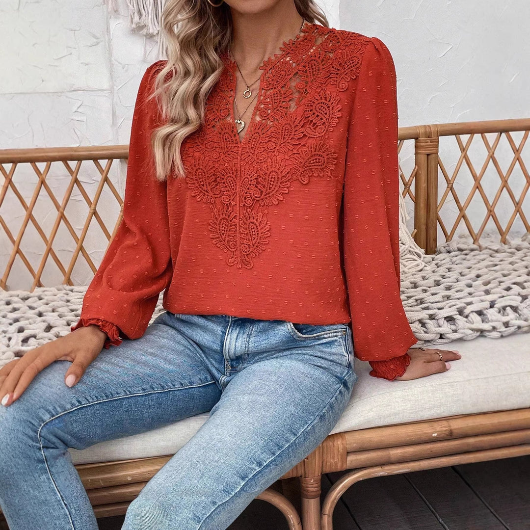 Damen Spitzenbluse mit V-Ausschnitt, Schweizer Punktstruktur und gerafften Manschetten Shop Nory
