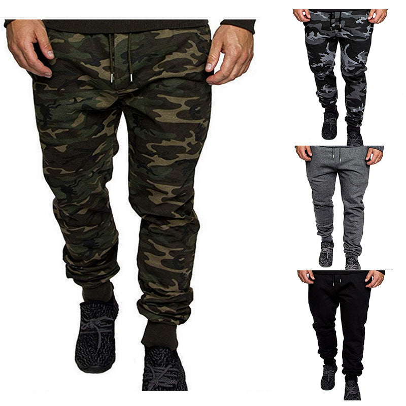 Herren Tapered Sweatpants aus Baumwollmix mit elastischem Bund, Tunnelzug und gerippten Bündchen Shop Nory