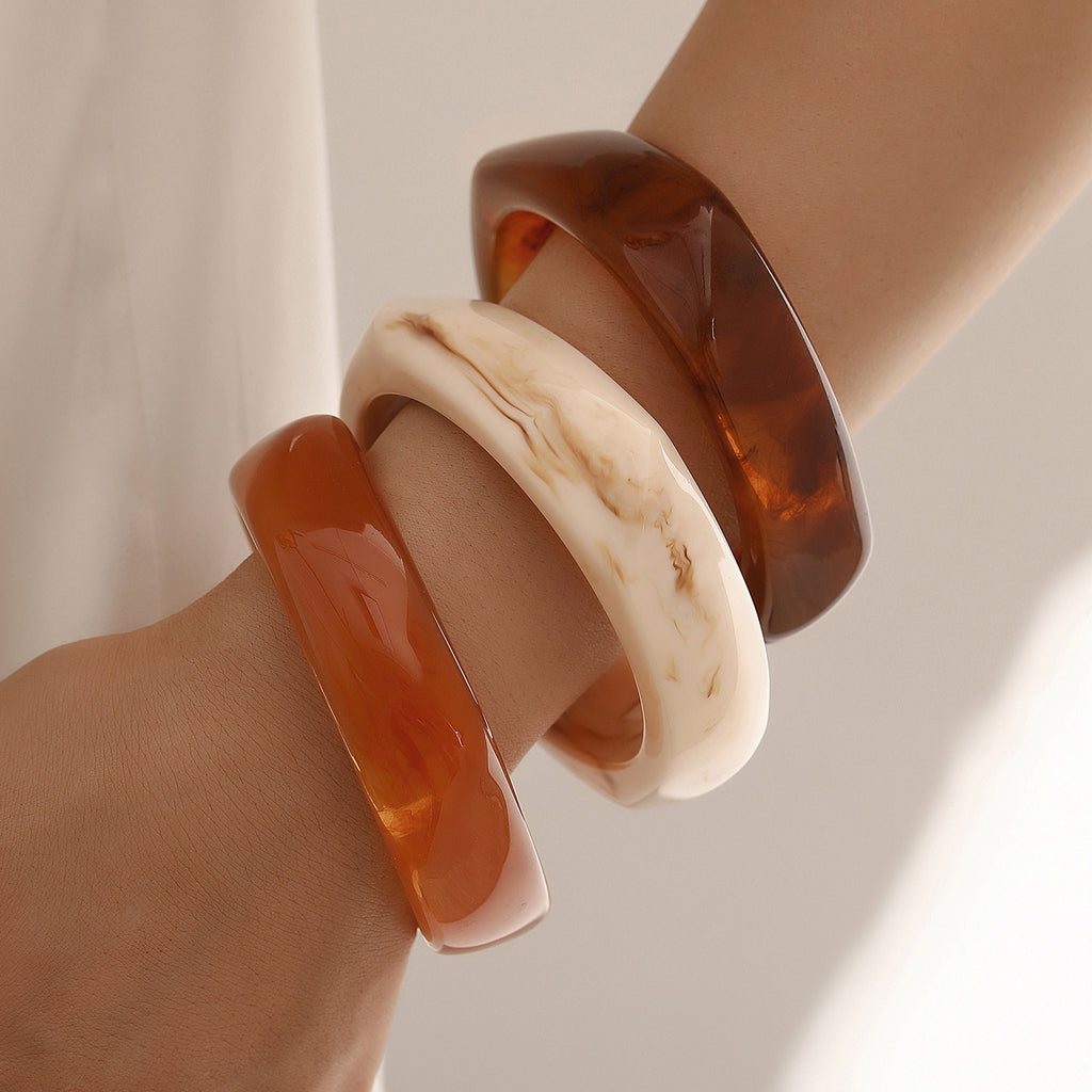 Damen modisches Acrylarmband Shop Nory
