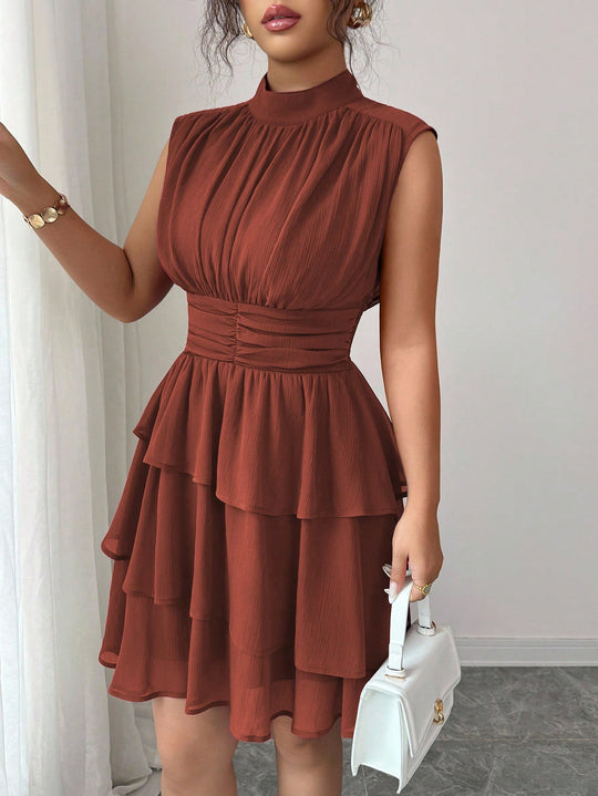 Damen Ärmelloses Chiffon-Stufenkleid mit Stehkragen und taillierter Raffung Shop Nory