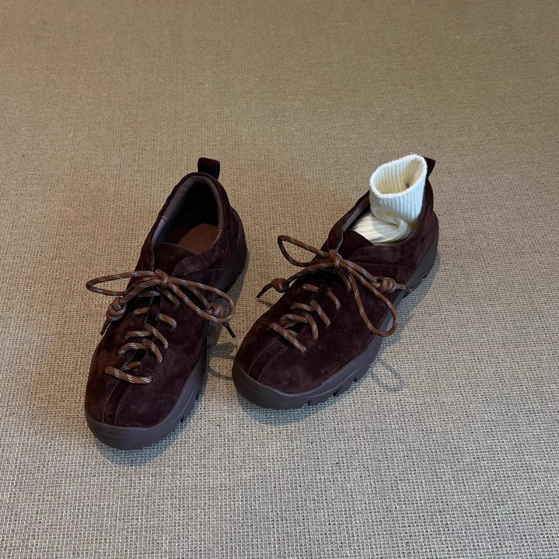 Damen Sportliche Sneaker mit samtiger Wildlederoberfläche und rutschfester Sohle