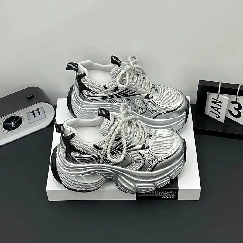 Damen Skulpturale Platform‑Sneaker mit extravaganter Wedgesohle Shop Nory