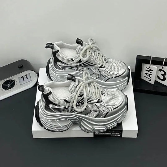 Damen Skulpturale Platform‑Sneaker mit extravaganter Wedgesohle Shop Nory