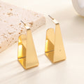 Damen Ohrringe mit modernem skulpturalem Design Shop Nory