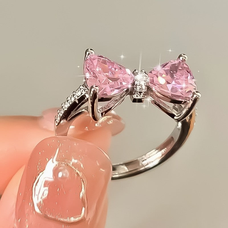Damenring mit floralem Design und funkelnden Zirkonia Shop Nory 1781548637