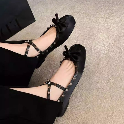 Damen Ballerinas mit stilvollem Nieten-Detail und edlem Schleifenakzent Shopnory