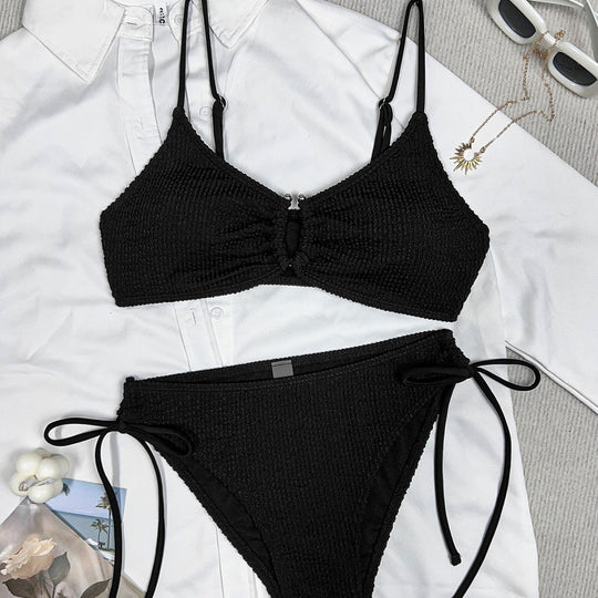 Damen Bikini mit Raffungen und Detailknopf
