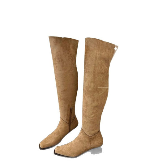 Damen Slouch‑Stiefel aus Veloursleder mit kniehohem Schaft und niedrigem Blockabsatz Shop Nory
