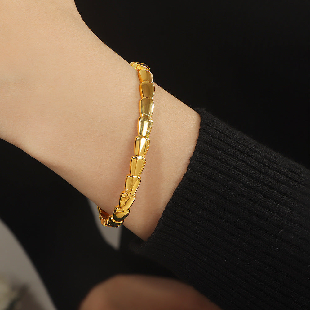 Damen modisches Armband mit edlem Design Shop Nory