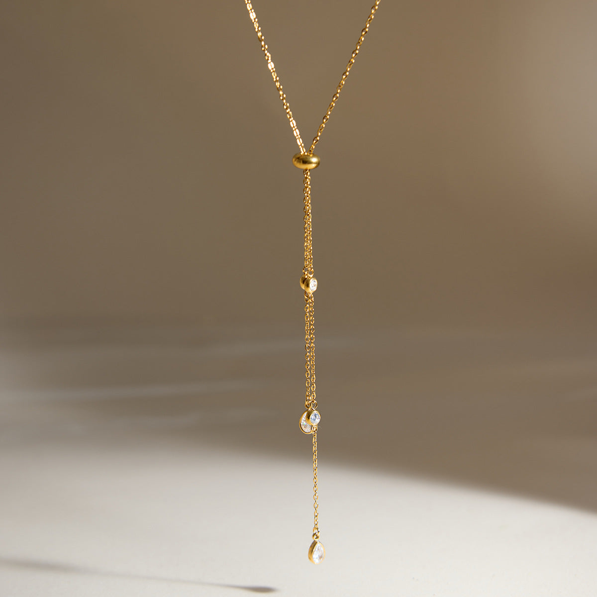 Damen Langes Kettencollier mit Tropfenanhängern und einstellbarem Verschluss Shop Nory