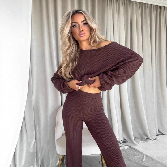 Damen Strickanzug mit lässigem Oversized-Schnitt und weiten Beinen Shopnory