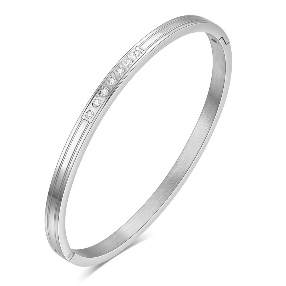 Damen Armreif aus Edelstahl mit filigranem Zirkonia-Besatz Shop Nory