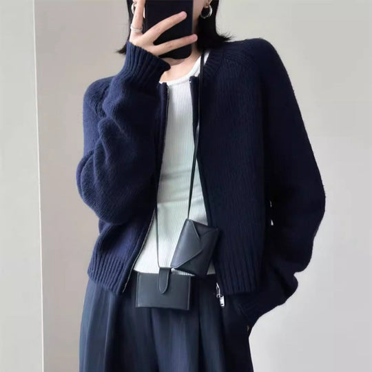 Damen Kurzjacke aus softem Feinstrick mit durchgehendem Reißverschluss und geripptem Saum Shop Nory