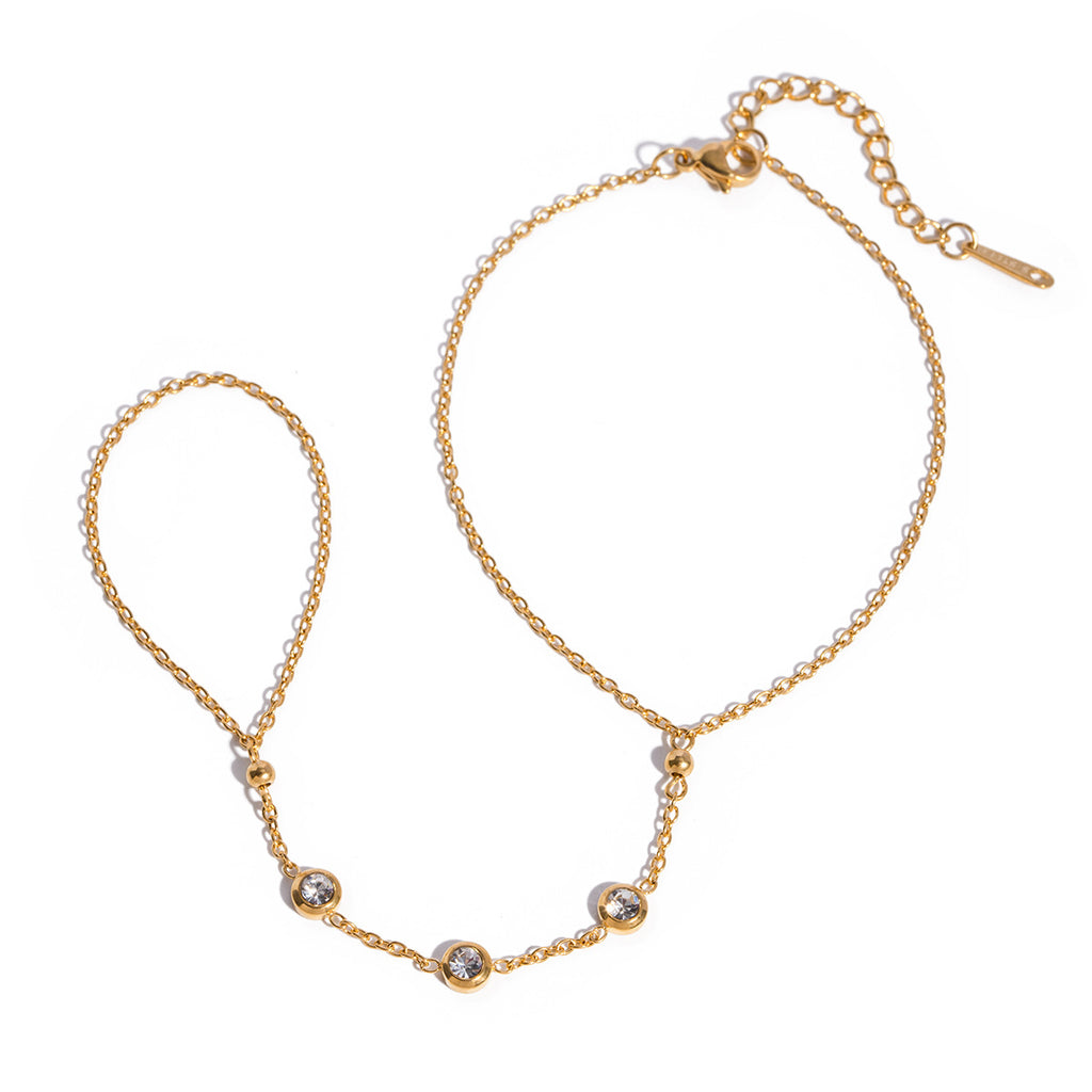 Damen Armband mit funkelnden Kristall-Elementen und eleganter Gliederstruktur Shop Nory