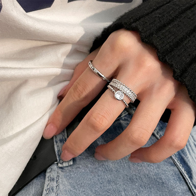 Damen Ring-Set mit funkelnden Zirkonia und modernem Design Shop Nory