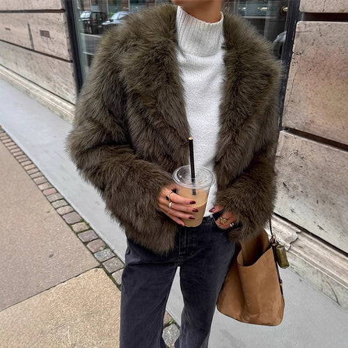 Damen Boxy-Kunstfelljacke mit voluminösem Schalkragen und weicher Teddystruktur Shop Nory