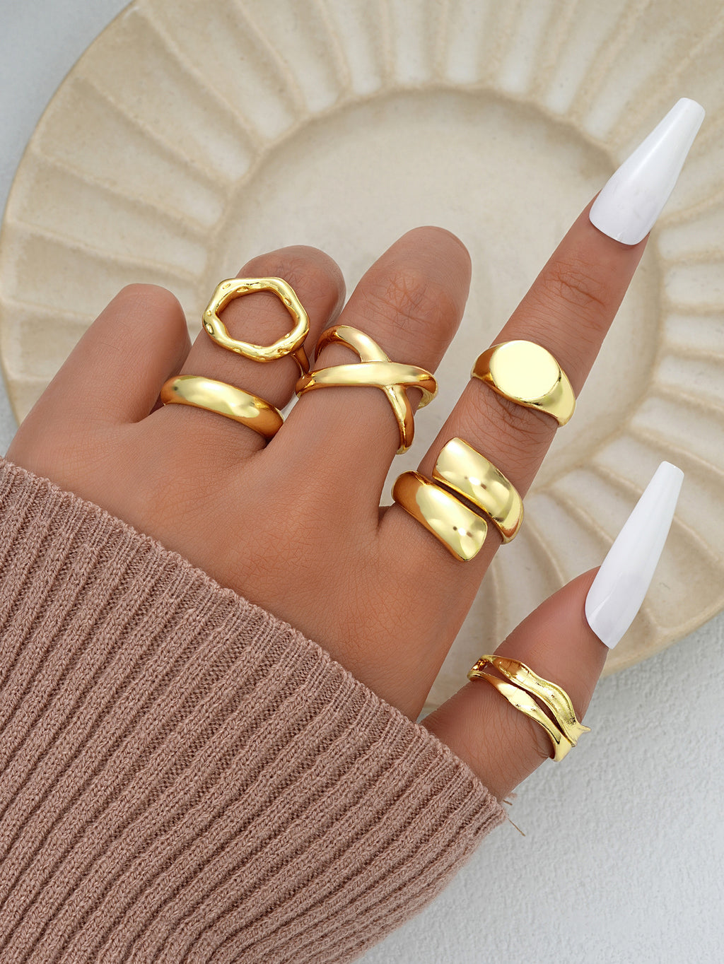 Damen modisches Ringe-Set mit einzigartigen Designs und eleganten Oberflächen Shop Nory