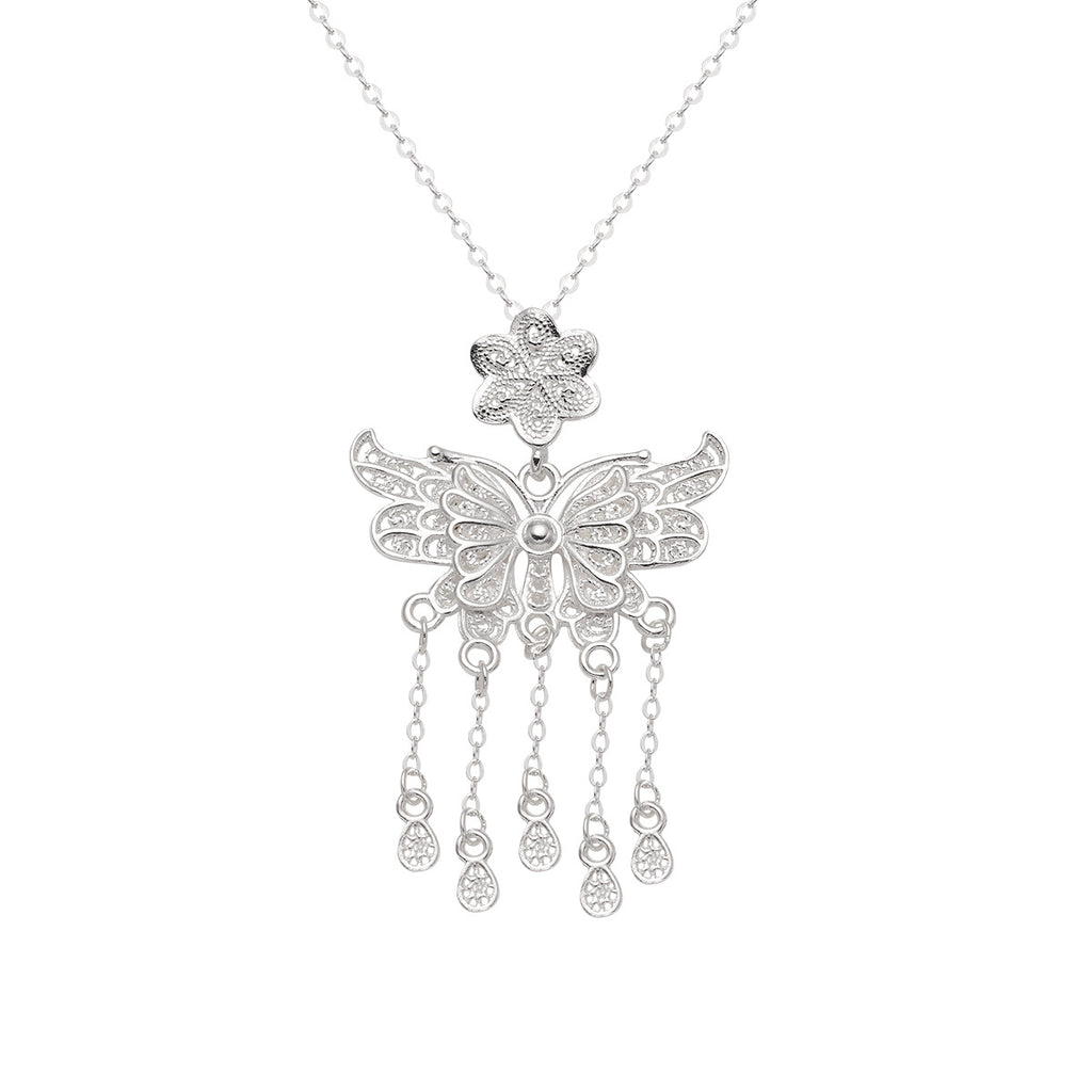 Damen Halskette mit filigranem Schmetterlingsanhänger und funkelnden Elementen Shop Nory