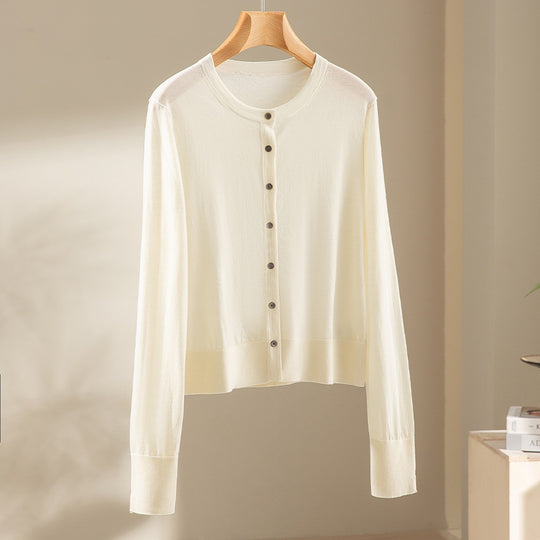 Damen Leichter Feinstrick-Cardigan im Cropped‑Schnitt mit Rundhals und durchgehender Knopfleiste Shop Nory