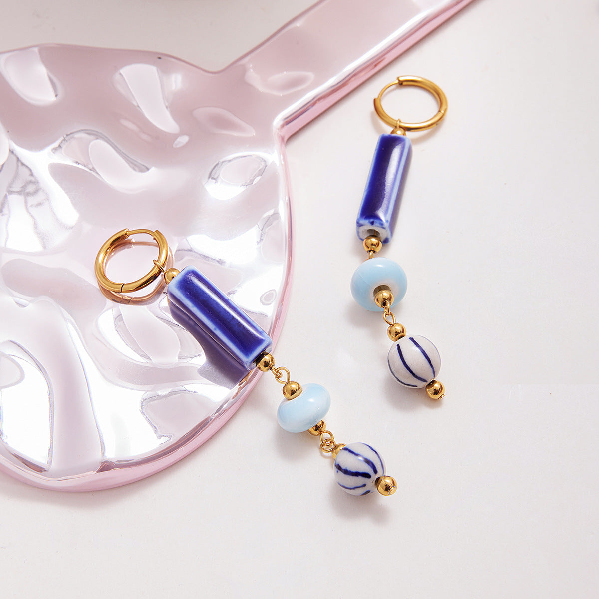 Damen Ohrhänger mit farbigen Perlen und zartem Edelstahl-Design Shop Nory