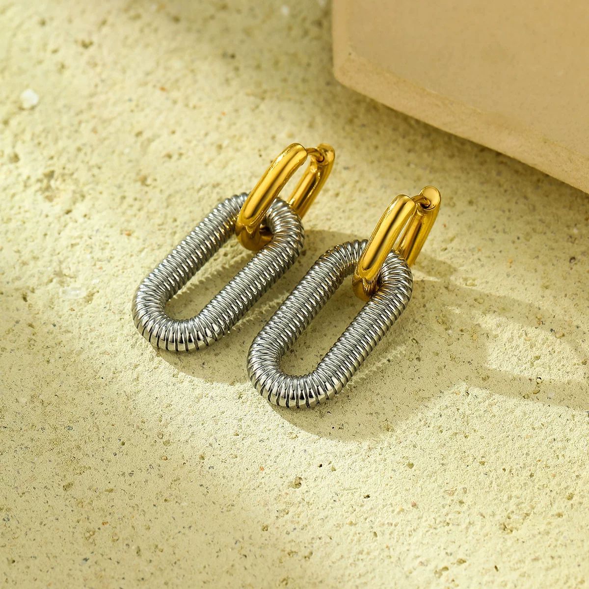 Frauen Statement Creolen Shop Nory