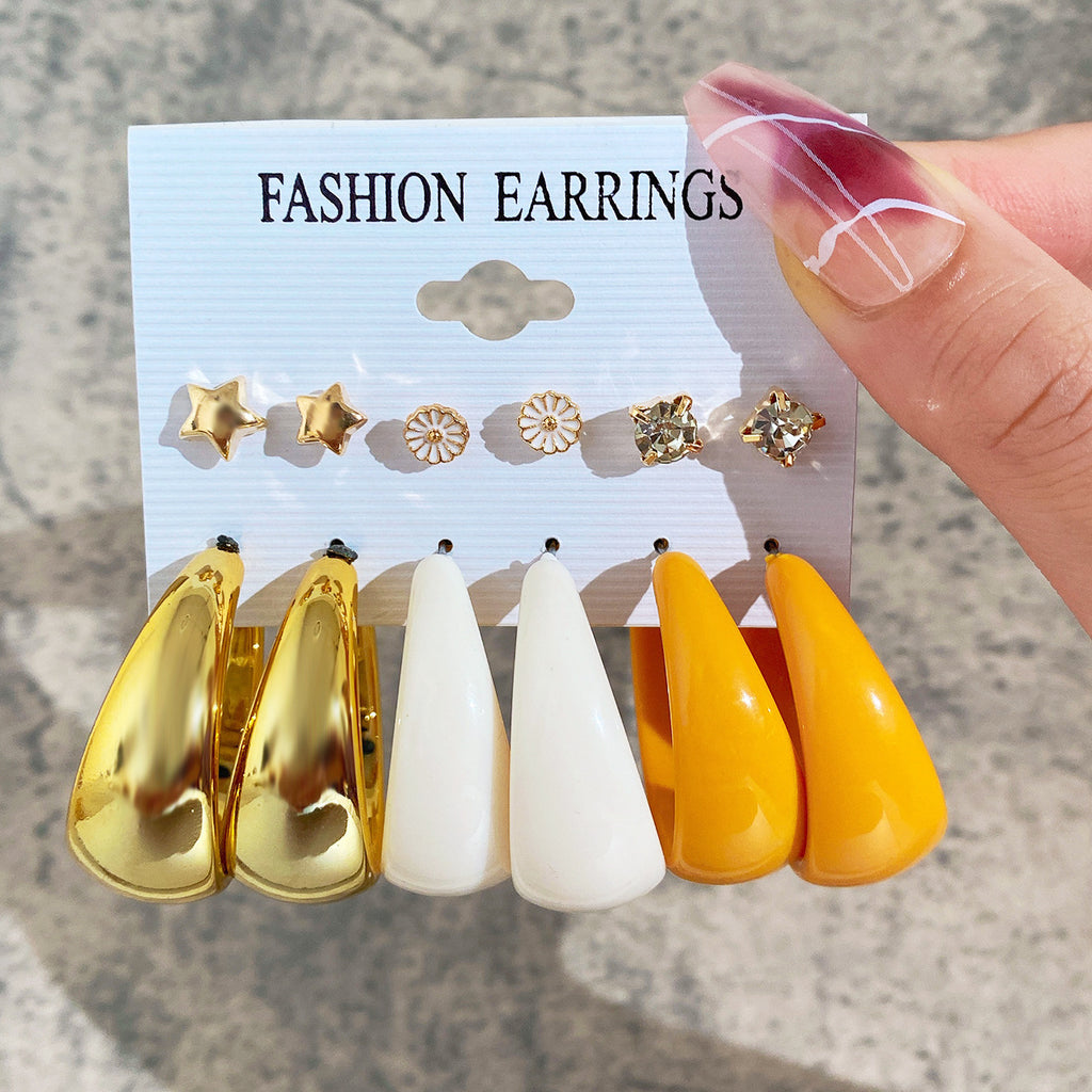 Damen Ohrstecker-Set mit eleganten und variierenden Designs Shop Nory