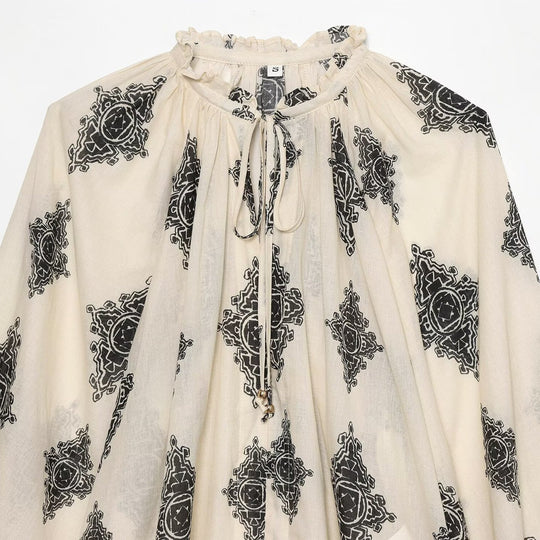 Damen Leichte Chiffon-Tunika mit Rüschenkragen, Bindeband und Ballonärmeln Shop Nory