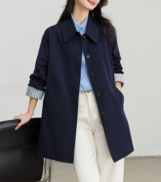 Damen Modische Übergangsjacke mit breitem Kragen und Knopfdetails Shop Nory