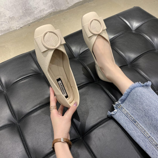 Damen Elegante Slipper-Ballerinas mit quadratischer Zehenpartie und dekorativer Rundschließe Shop Nory