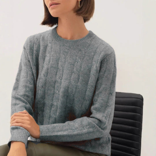 Damen Kabelstruktur‑Pullover im Zopfstrick mit Rundhalsausschnitt und nachhaltig weicher Wollmischung Shop Nory