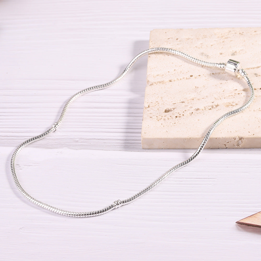 Damen Armband aus hochwertigem Edelstahl mit elegantem und flexiblem Design Shop Nory