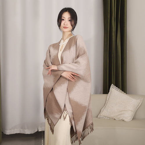 Damen Oversize-Poncho aus Wollmix mit verwaschenem Karo und Fransensaum Shop Nory