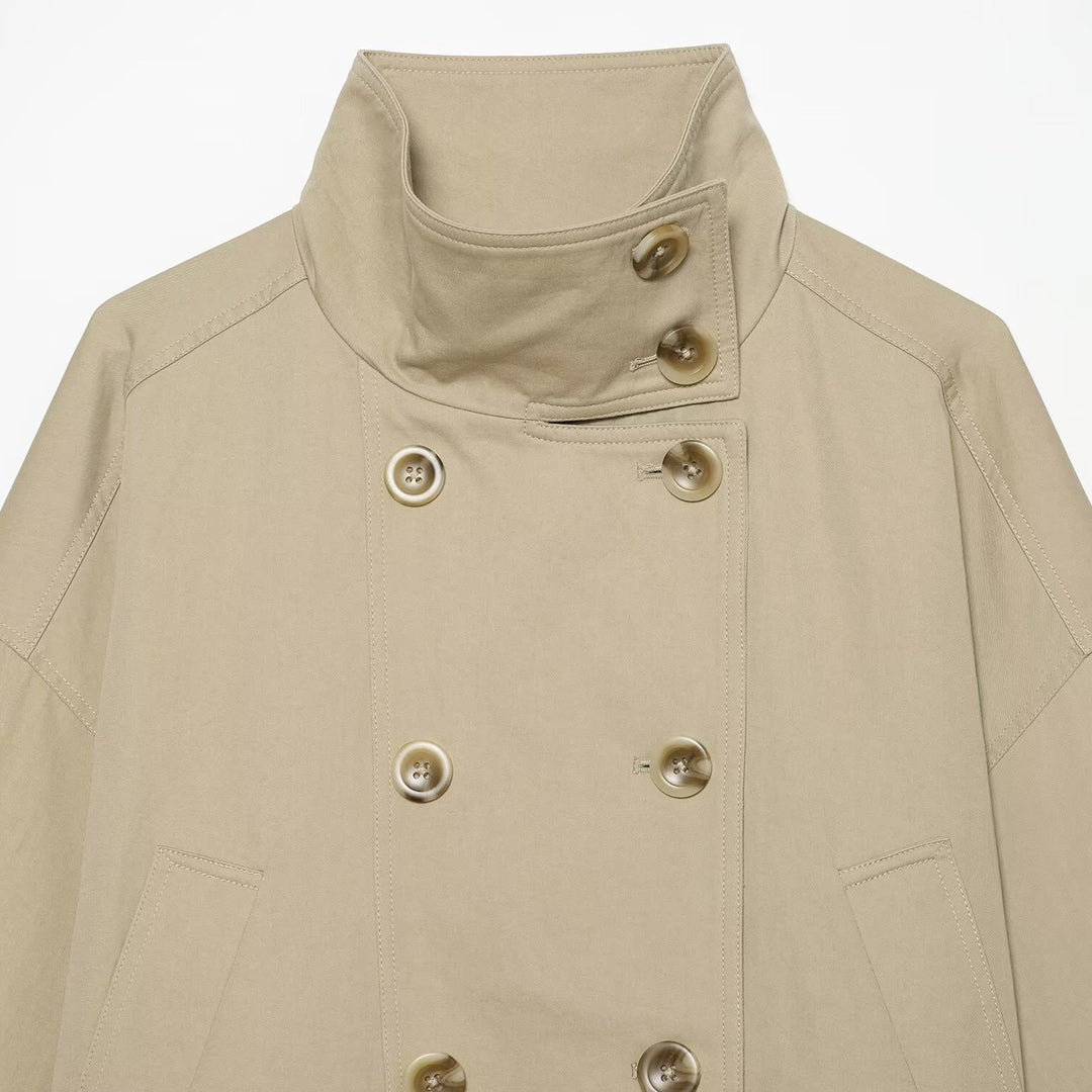 Damen Kurzparka mit Funnelkragen, doppelreihigem Verschluss und taillierbarem Tunnelzug Shop Nory