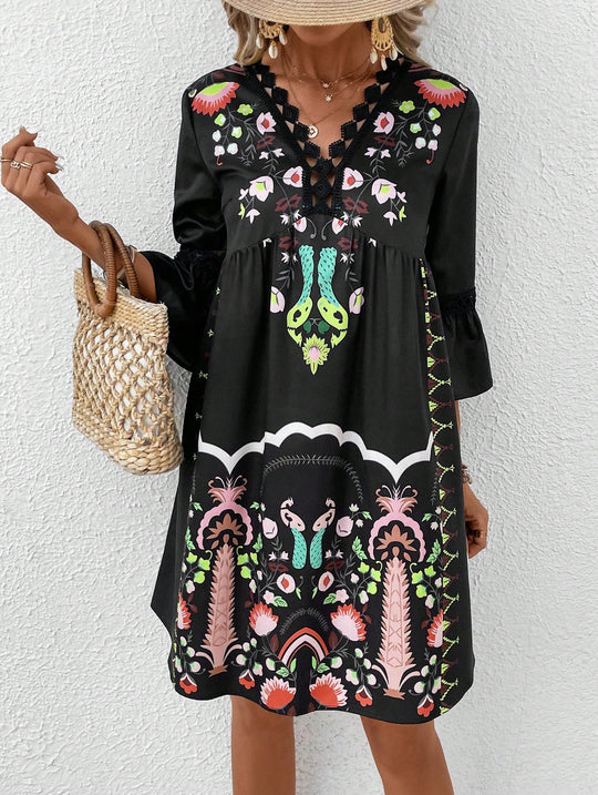Damen Boho-Kleid mit Stickerei, Häkel-V-Ausschnitt und ausgestellter A-Linie Shop Nory